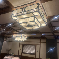 3F披露宴会場のシャンデリア