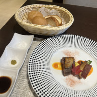 試食で食べたお肉とパン