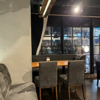 春は窓から桜が見えるらしい