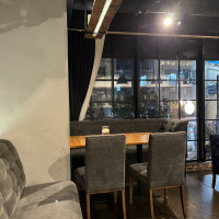 春は窓から桜が見えるらしい