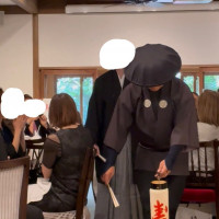 披露宴会場へ入場