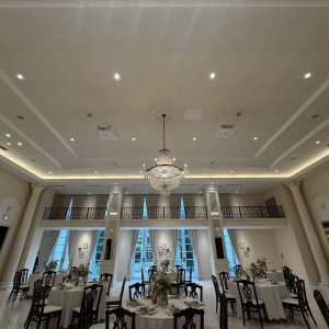 天井が高いので、入場した際の開放感があります|777527さんのアーフェリーク迎賓館（熊本）/テイクアンドギヴ・ニーズウェディングの写真(2572233)