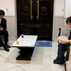 親族も、控室でゆっくり過ごせました|777527さんのアーフェリーク迎賓館（熊本）/テイクアンドギヴ・ニーズウェディングの写真(2572965)