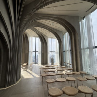 入り口から見たチャペル