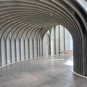 チャペルのアーチ|777544さんのuneの写真(2571660)