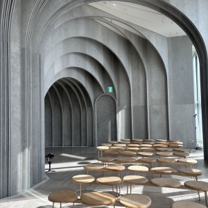 アーチ、祭壇側から見た|777544さんのuneの写真(2571663)