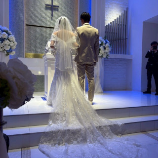 牧師先生のお話のときは青色のライティングにしてもらってます