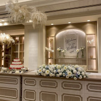 自分達でデザインできるウェディングケーキと可愛い装飾