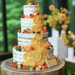 フルオーダーでお願いしたケーキ|777598さんのTHE NIDOM RESORT WEDDING  ニドムリゾートウエディングの写真(2571574)