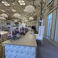 メインテーブル