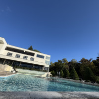 噴水が見える披露宴会場