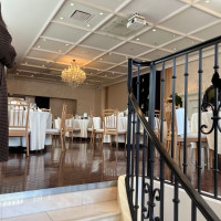 入場時は階段から入場が可能