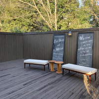 待合ロビーからテラスに出ることができる