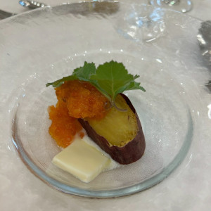 前菜…焼き芋といくらとサーモン、バター|777747さんの山手迎賓館/テイクアンドギヴ・ニーズウェディングの写真(2573144)