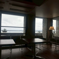 ロビーからも海が見えロビーから式が楽しみになりそうです。