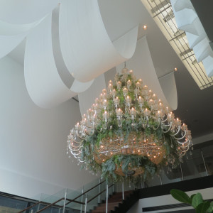 ロビーにも綺麗なシャンデリアが存在感を醸し出しています|777785さんのUTSUNOMIYA MONOLITH ~宇都宮モノリス~の写真(2572881)