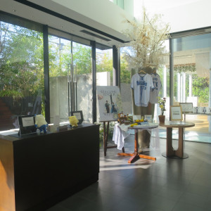 受付もウェルカムスペースも自然光で照らされています|777785さんのUTSUNOMIYA MONOLITH ~宇都宮モノリス~の写真(2572884)