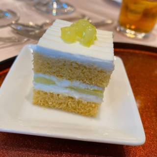 名物のスーパーメロンショートケーキ