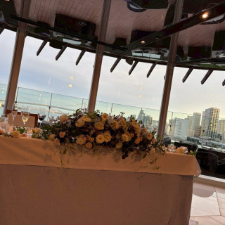 オーシャンビューテラスのついた披露宴会場