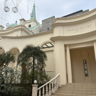 外からみた式場