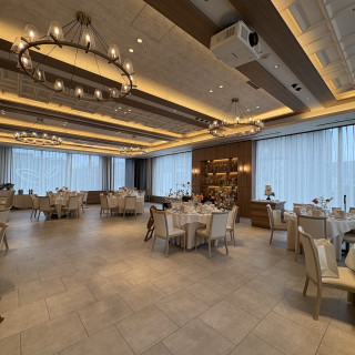 開放感のある披露宴会場