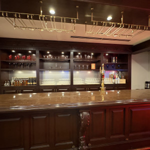 ミューズバーのカウンター|777938さんのウェディングスホテル・ベルクラシック東京の写真(2591205)