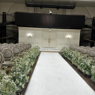 バージンロードも長く、とても綺麗でした!