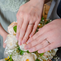 お色直し後の衣装と花束と交換した指輪