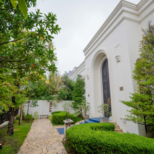 式場入口の外観|778012さんのベイサイドパーク迎賓館（千葉みなと）/テイクアンドギヴ・ニーズウェディングの写真(2577756)