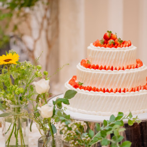 ウェディングケーキ|778012さんのベイサイドパーク迎賓館(千葉みなと)/テイクアンドギヴ・ニーズウェディングの写真(2577783)