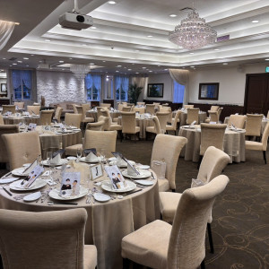 披露宴会場にセッティングしてもらった後の写真です。|778031さんの定禅寺ガーデンヒルズ迎賓館/FIVESTAR WEDDINGの写真(2573859)