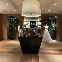 ウェディングサロンの入り口