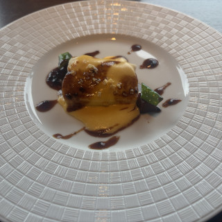 メインの魚料理です