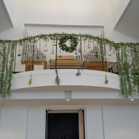 チャペルの入り口上