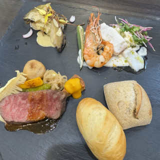 披露宴が終わってから新郎新婦が控室で食べれる料理