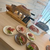 ウェルカムパーティーの生ハム