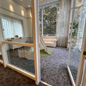 披露宴会場内キッズルームも会場の雰囲気にマッチしております。|778294さんのGRAN SUITE(グラン スイート)/FIVESTAR WEDDINGの写真(2574772)