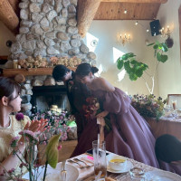 木が基調となった披露宴会場