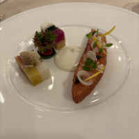 サーモンの前菜
