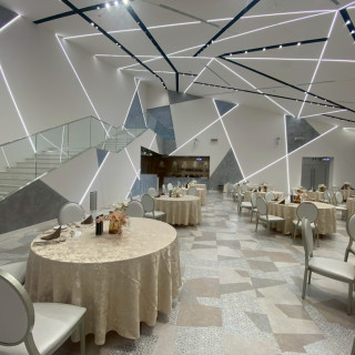 広い方の披露宴会場をお願いしました。