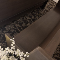 チャペルの椅子