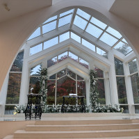 チャペルの大きな窓