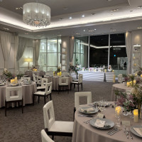 キャンドルスタイルにした披露宴会場