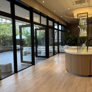 一つ目の披露宴会場のバーカウンター|778347さんのセントジェームスクラブ迎賓館仙台の写真(2575085)