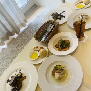 式後は2人きりでゆっくりご飯を食べた