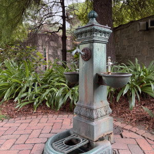 おしゃれな水飲み場もありました|778393さんのCUCINA Pagina(クッチーナ パージナ)の写真(2575221)