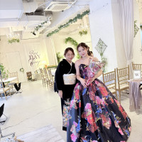 母とお色直しのドレスで。