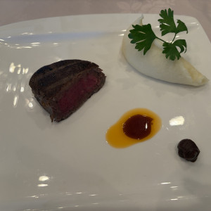 試食会で食べたお肉料理です！|778522さんのモルトン迎賓館 青森の写真(2576248)