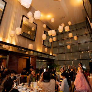 ナイトウェディングでランタンセレモニーをあげました。|778548さんのRESTAURANT LUKE with SKY LOUNGE(レストランルーク スカイラウンジ)の写真(2576444)