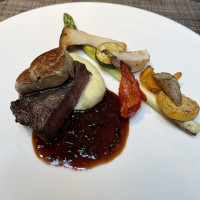 挙式でも提供されるステーキ